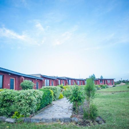 Endeem Mara Resort Ololaimutiek Esterno foto
