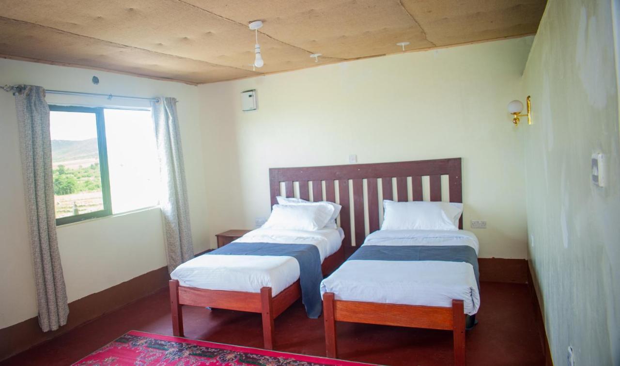 Endeem Mara Resort Ololaimutiek Esterno foto